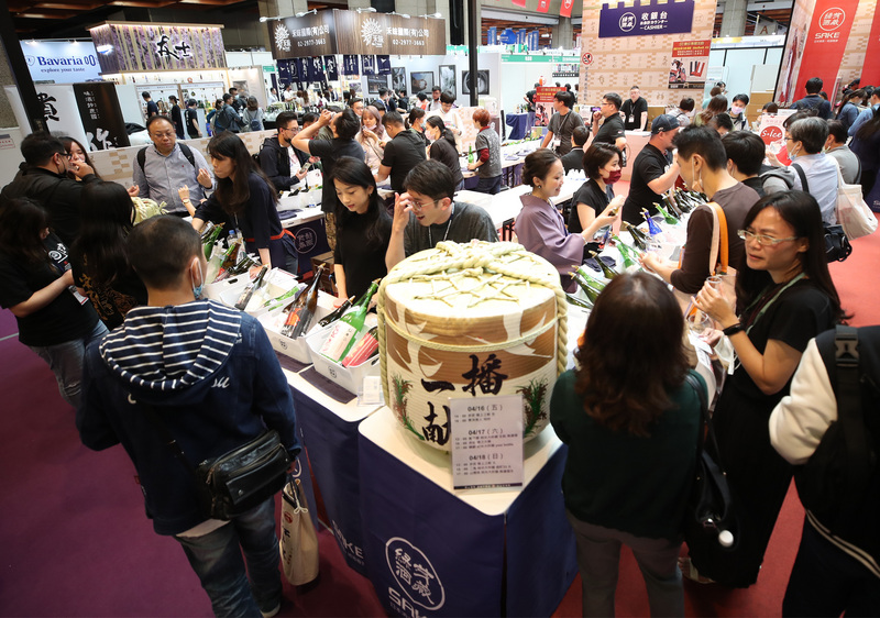 対外関係（2021-04-28）高級スーパーの日本食品が販売好調、コロナで海外に行けず
