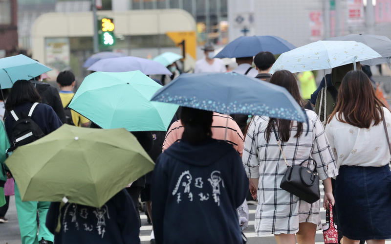 観光中国語 - 2021-05-18_你(您)有沒有帶傘