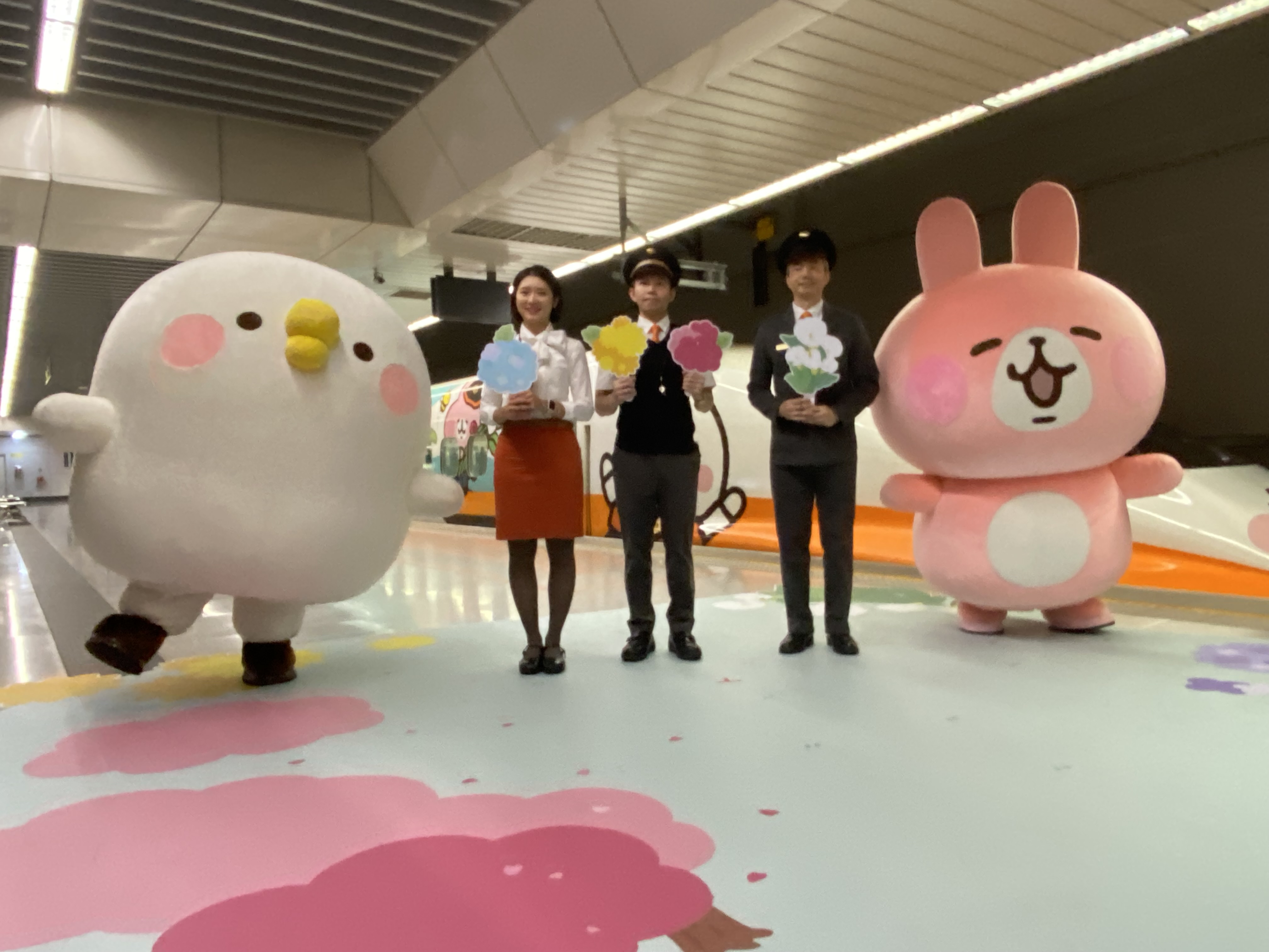 宝島再発見 - 2023-08-19_台湾高速鉄道がカナヘイとのコラボでラッピング列車を運行、2025年8月まで