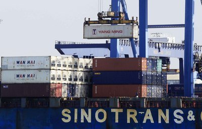 輸出受注、3ヶ月連続で前年比プラス