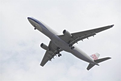 国家発展委員会、5空港を「活性化の必要あり」
