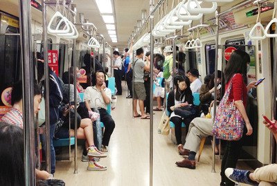 台北MRT、車内持込品は長さ165cmが上限