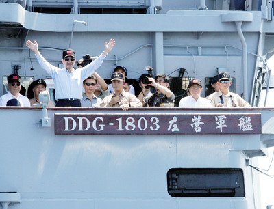 馬・総統、漢光30号演習を視察