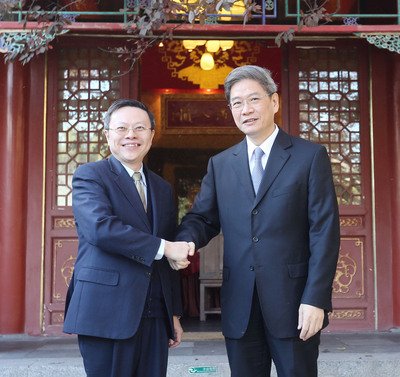 王・張会談、双方とも「92年合意」を主張