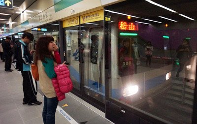 MRT松山線、午後の利用者数14余万人に