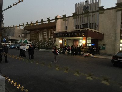 高雄刑務所、人質取り立てこもり事件