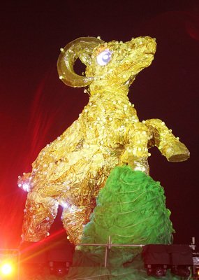 各地のランタンフェスティバルが開幕