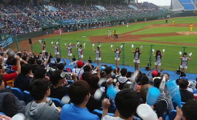 台湾プロ野球ラミゴ、オープン戦で記録的大入り