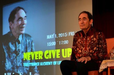 唐奨のサックス氏来台、「優しい復讐」主張
