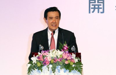 総統、サービス貿易協定早期可決呼びかけ