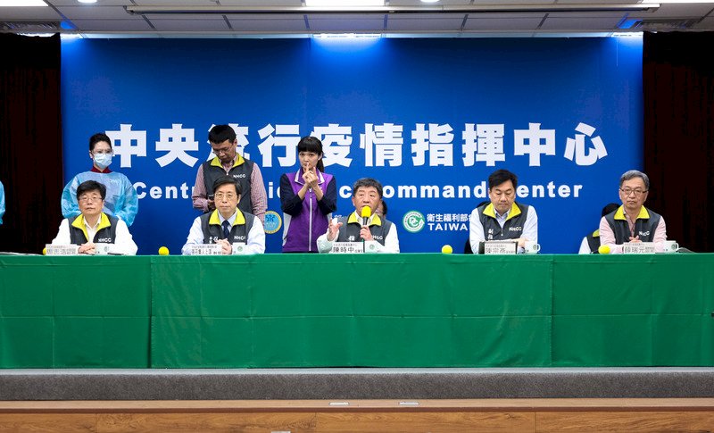 台湾、新型コロナ新規感染者16人増え283人に　14人は域外感染