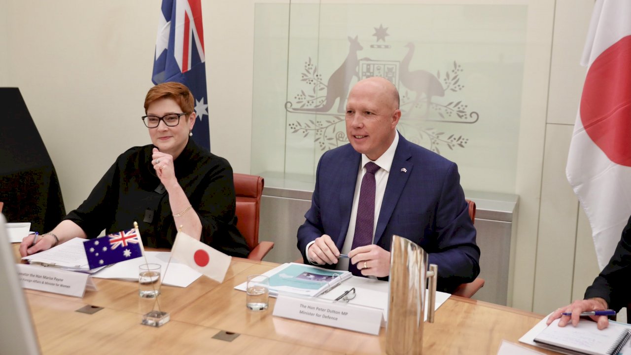 日本とオーストラリアは9日に開催した外務・防衛担当閣僚協議(2プラス2)の共同声明の中で、「台湾海峡の平和と安定の重要性を強調し、両岸問題の平和的解決を促す」と初めて明記した。(写真:オーストラリアのMarise Payne外務大臣のツイッターより)