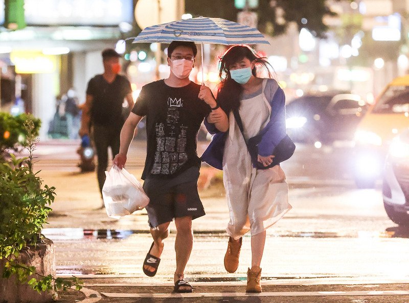 台風6号の接近で台湾の北部 東北部などで激しい雨 ニュース Rti 台湾国際放送