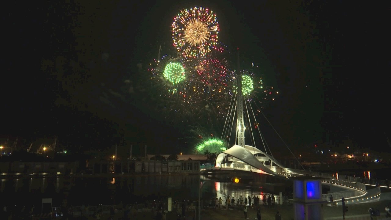 高雄「国慶節花火」20年ぶりに開催、周辺10大鑑賞スポットも紹介