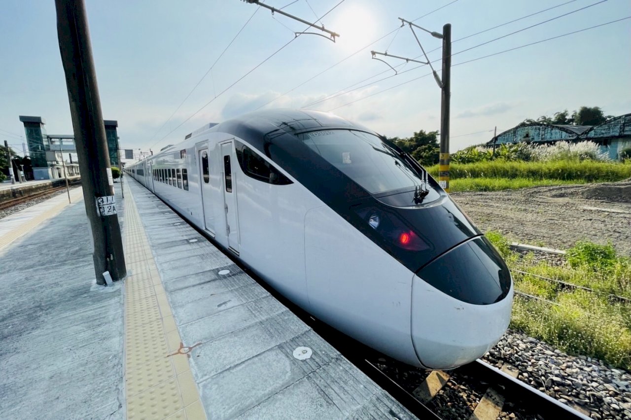 台湾鉄道 台鉄 枕木 検査印 戦後 1950 台鐵 台湾限定