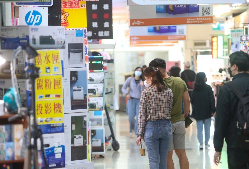台湾の4月の消費者物価指数(CPI)は前年同月に比べて3.38%上昇、上昇率は2カ月連続の3%を超えた。(写真:CNA) 台湾の4月の消費者物価指数(CPI)は前年同月に比べて3.38%上昇、上昇率は2カ月連続の3%を超えた。(写真:CNA)