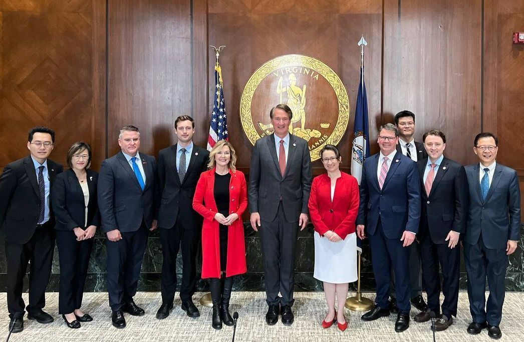 蕭・駐米代表、バージニア州・ケンタッキー州の知事らと会談