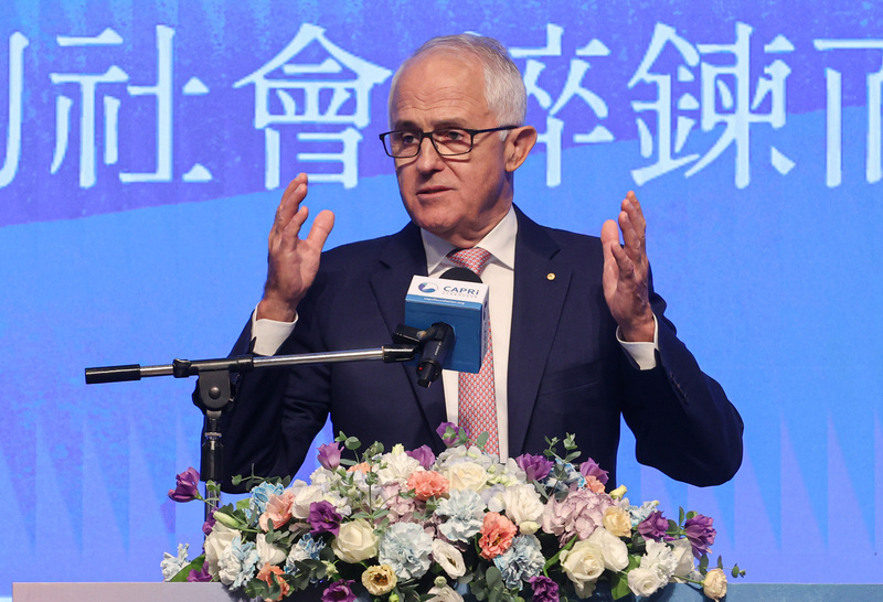 豪ターンブル元首相、強権国家の独断専行を防ぐため民主主義を堅く守る