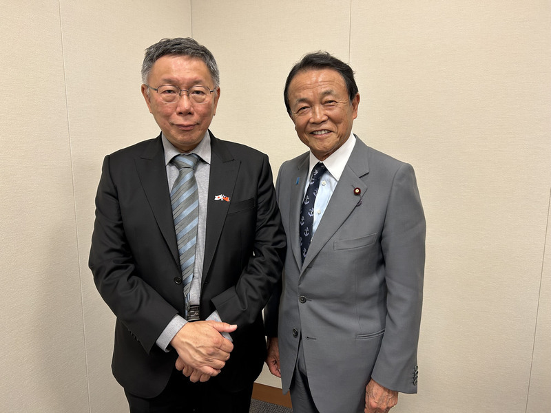 柯文哲氏、麻生太郎元首相と台湾・日本・中国関係を会談