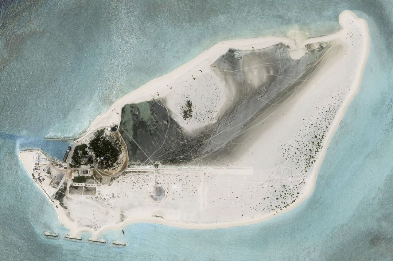 中国が南シナ海の西沙諸島で滑走路建設、外交部が主権を改めて強調