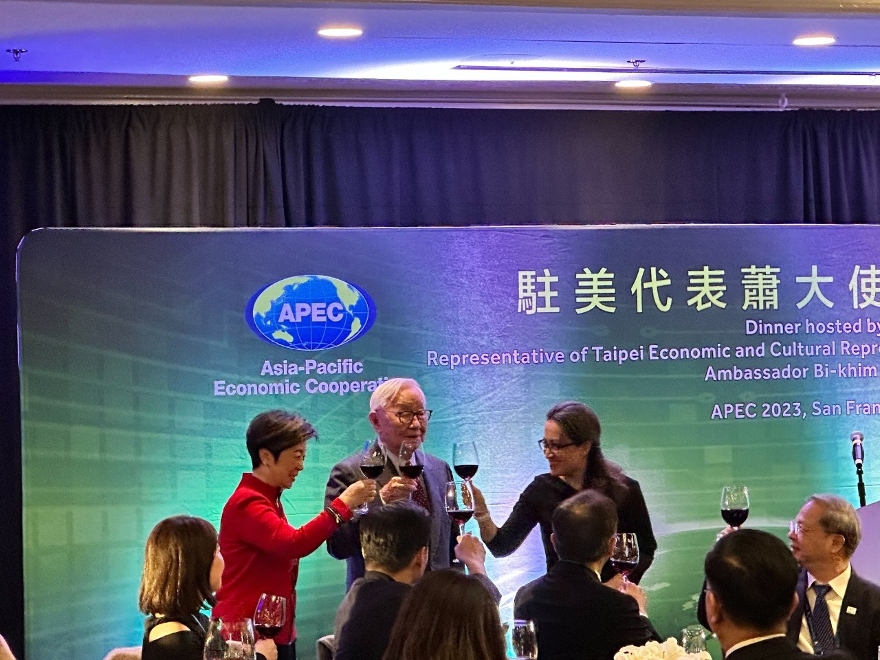 APEC首脳会議に出席の張忠謀氏サンフランシスコへ、台湾出身者らから熱烈な歓迎
