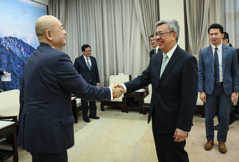 陳・行政院長、游・立法院長、日本台湾交流協会片山新代表の表敬訪問を受ける