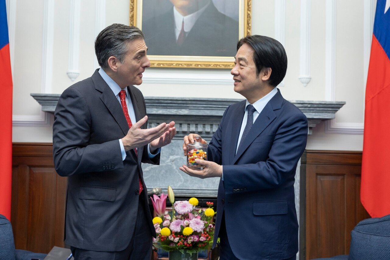 頼清徳・総統は9日午前、アメリカの「ロナルド・レーガン大統領財団および研究所」のデビッド・トゥルリオ会長と訪問団の表敬訪問を受けた。(写真:総統府) 頼清徳・総統は9日午前、アメリカの「ロナルド・レーガン大統領財団および研究所」のデビッド・トゥルリオ会長と訪問団の表敬訪問を受けた。(写真:総統府)