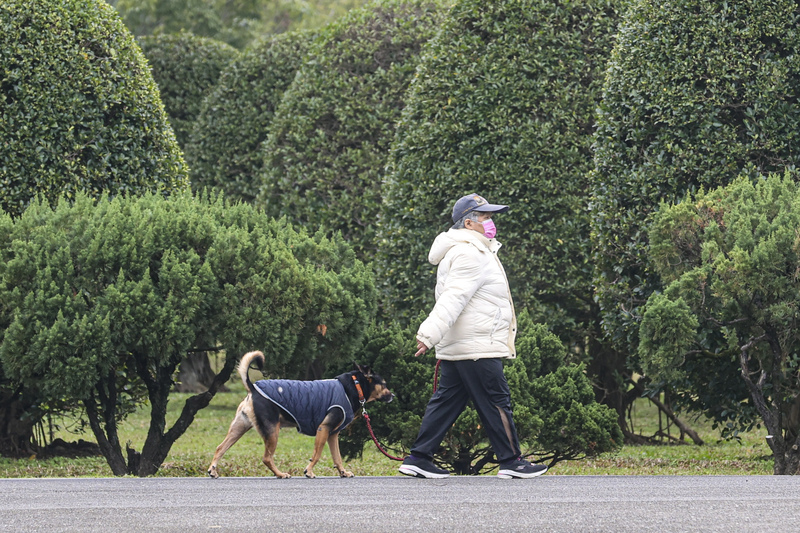 2/27は曇り時々雨、南部は26℃の高温