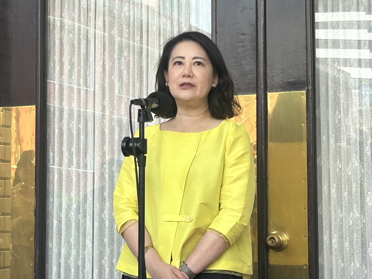 与党・民進党党団の呉思瑤・幹事長は、同草案は、短期的にはアメリカの関税政策による衝撃に対応するほか、長期的には台湾社会、経済、国土の安全を築くためのものだとして、与野党共同で再審議を行わないことへの同意書をかわし、できるだけ迅速に特別条例草案の審査を行うよう希望した。(写真：Rti)